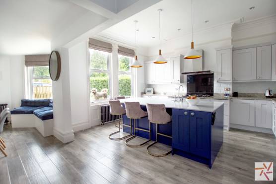 3196W 4 photo shoot location house in Ilkley modern open plan kitchen.jpg