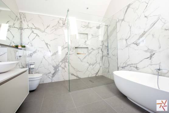 3203W 7 photo shoot location house in west yorkshire modern bathroom.jpg