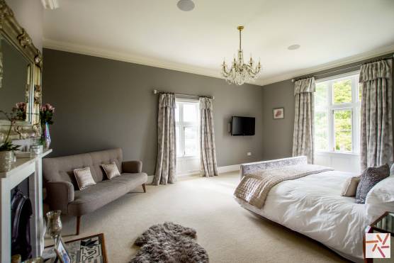3206N 15 tv drama location house in north yorkshire master bedroom.jpg
