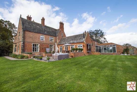 3206N 27 tv commercial location house in north yorkshire former rectory.jpg