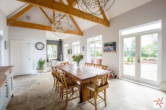 3206N 6 filming location house in north yorkshire bright dining area.jpg