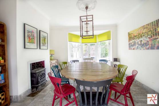 3210W-5-photo-shoot-location-house-in-west-yorkshire-dining room with bay window