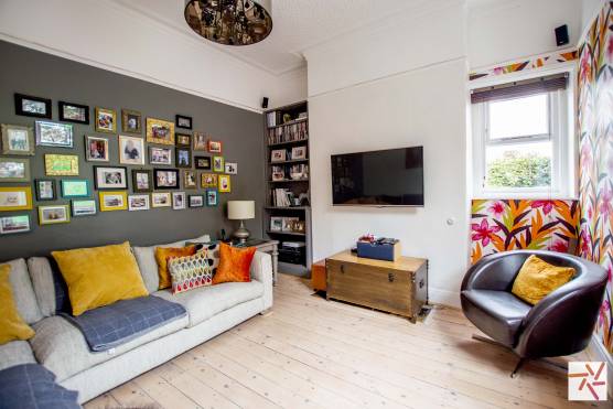 3210W-9-photo-shoot-location-house-in-west-yorkshire-family lounge