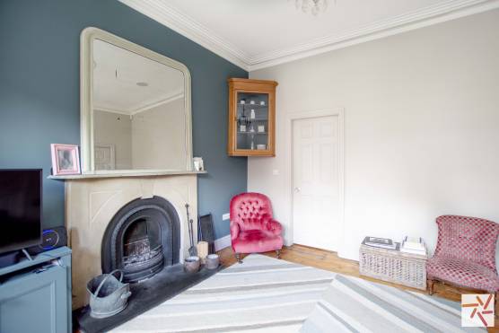 3239M 7 tv drama location house in Manchester family living room.jpg