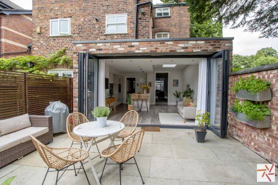 3240M 12 filming location house in Manchester contemporary home with bi folding doors