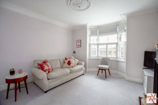 3240M 7 tv drama location house in Manchester light and airy living room.jpg