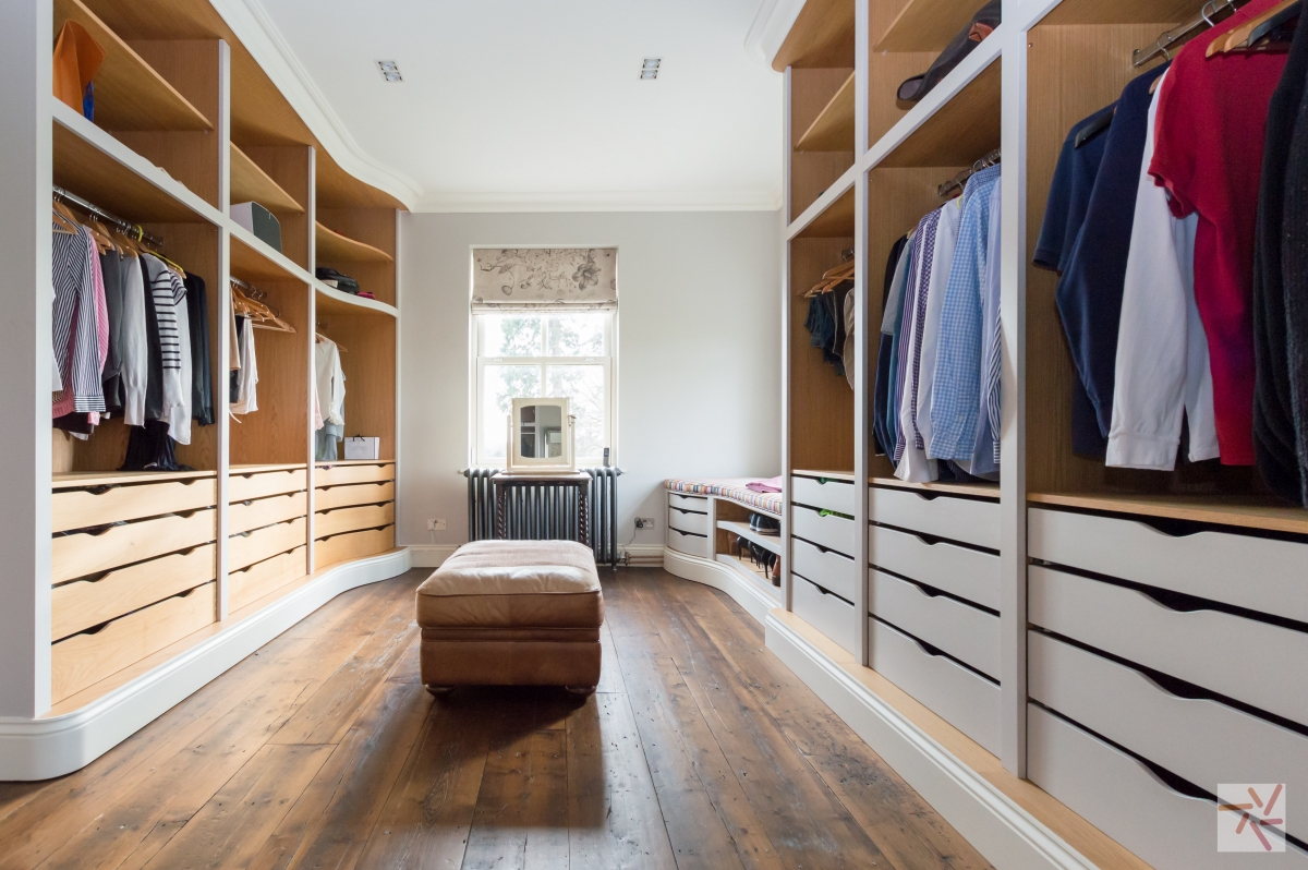 1850s West Yorkshire location with sash windows, swimming pool and