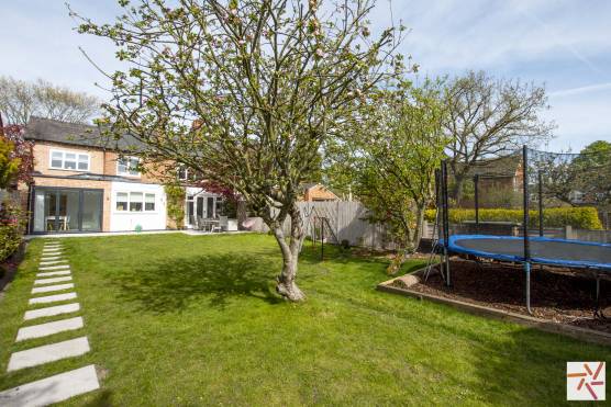 3277C 15 tv drama location house in Cheshire family garden.jpg
