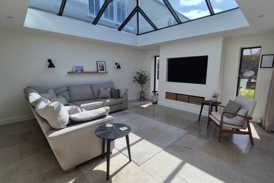 3287C 11 filming location house in Cheshire contemporary living room.jpg
