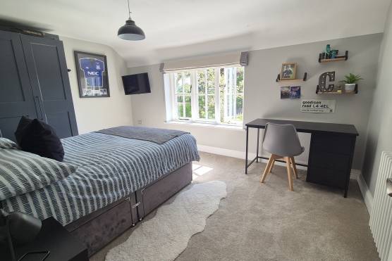 3287C 25 tv commercial location house in Cheshire kids bedroom.jpg