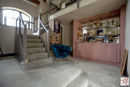 3291N 19 filming location house in York stylish living area.jpg