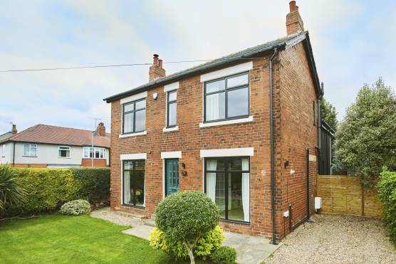 3295W 18 photo shoot location house in West yorkshire period property.jpg
