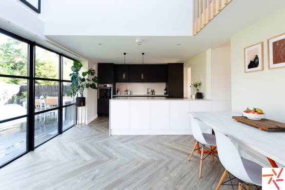 3295W 4 tv drama location house in west yorkshire modern open plan kitchen..jpg
