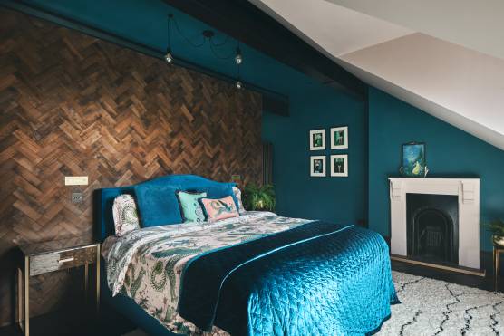 3300B 15 tv shoot location house in Birmingham stylish bedroom.jpg