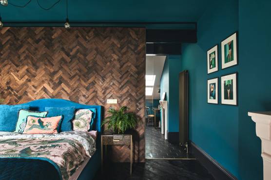 3300B 19 tv drama location house in Birmingham stylish bedroom.jpg