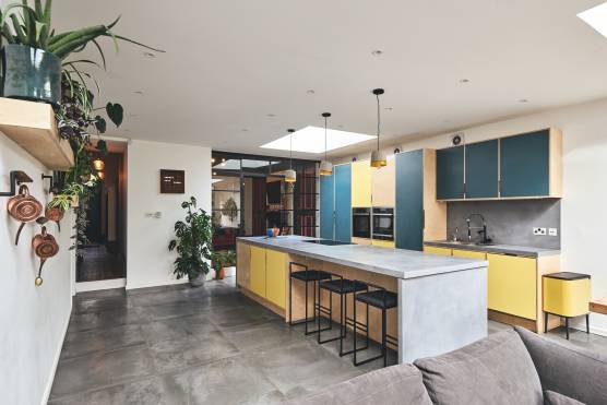 3300B 4 tv commercial location house in Birmingham contemporary open plan kitchen.jpg