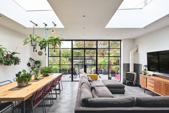 3300B 5 photo shoot location house in Birmingham open plan living and dining area crittall doors.jpg