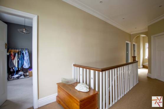 3333M 16 photo shoot location house in Manchester large staircase and bright landing