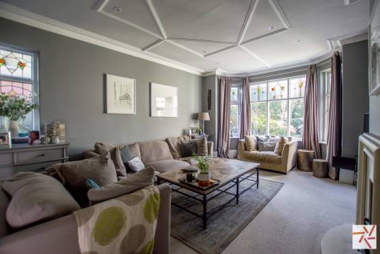 3333M 6 photo shoot location house in Manchester large living area