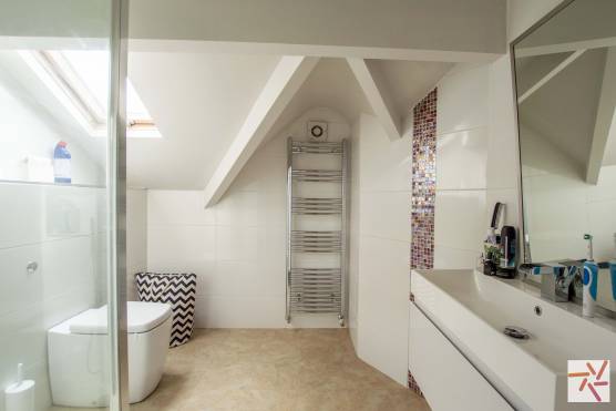 3334M 18 tv drama location house in Manchester family bathroom