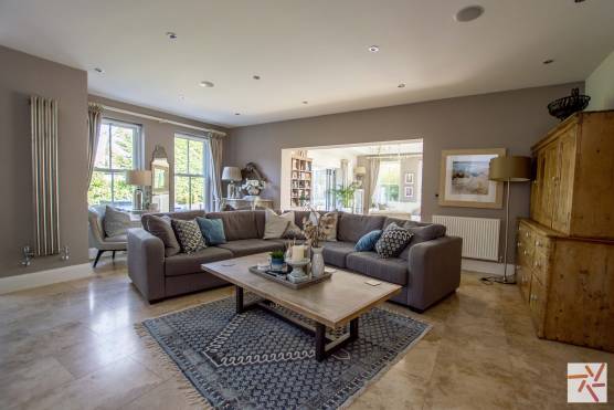 3339C 11 tv shoot location house in Cheshire open plan living area.jpg