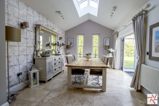 3339C 14 tv drama location house in Cheshire open plan dining area.jpg