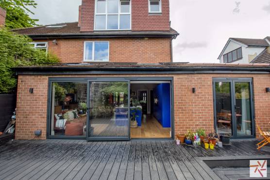 3348W 25 filming location house in Leeds large patio doors leading to decking area