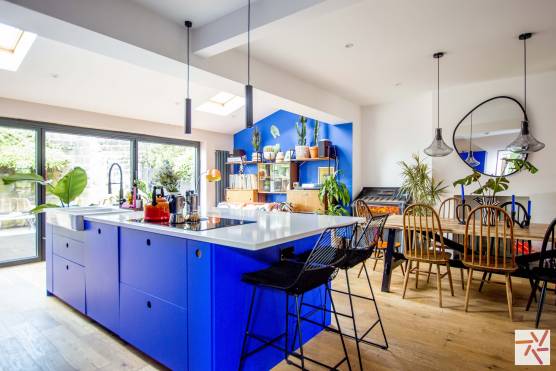 3348W 4 tv commercial location house in Leeds open plan blue kitchen