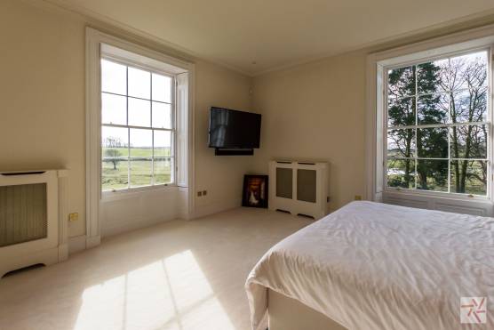 3124N 16 photo shoot location in north yorkshire master bedroom
