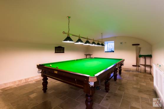 3124N 23 snooker room in photo shoot location north yorkshire