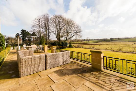 3124N 28 filming location in north yorkshire rural garden