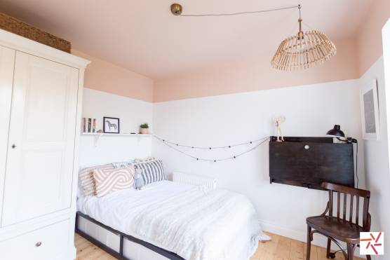 3382V 25 tv shoot location house in Merseyside family home with large light bedroom