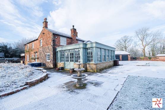 3384L 8 tv drama location house in Lancashire beautiful family home in rural setting