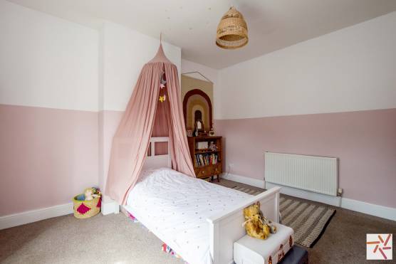 3405W 12 tv shoot location house in West Yorkshire with cute kids bedroom