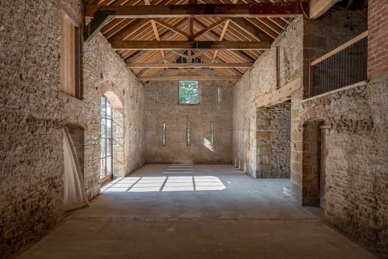 3416N 1 photo shoot location In North Yorkshire exposed brick barn.jpg