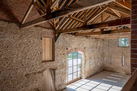 3416N 8 tv drama location in North Yorkshire exposed brick and beams barn.jpg
