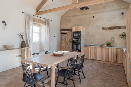 3419N 6 photo shoot location house in North Yorkshire rustic barn conversion open plan kitchen