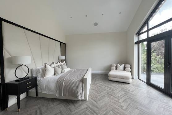 3423C 19 tv commercial location house in Cheshire large contemporary family home with stylish bedroom
