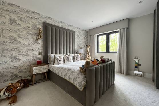 3423C 28 tv drama location house in Cheshire large contemporary family home with stylish kids bedroom
