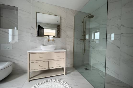3423C 31 photo shoot location house in Cheshire large contemporary family home with stylish bathroom