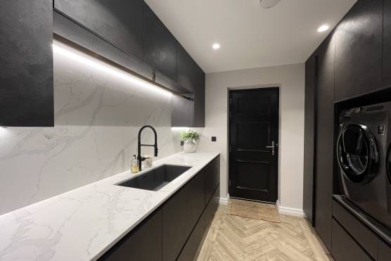3423C 39 tv commercial location house in Cheshire large contemporary family home with large utility room