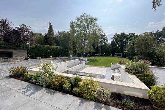 3423C 47 tv shoot location house in Cheshire large contemporary family home with large garden and patio area