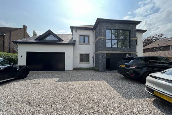 3423C 49 tv commercial location house in Cheshire large contemporary family home with large driveway