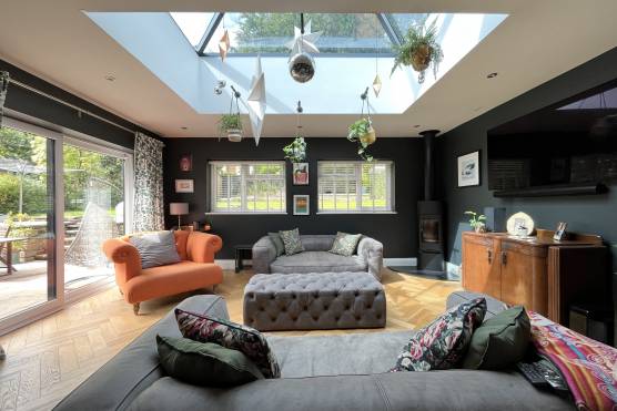 3428C 9 tv commercial location house in Cheshire stylish living area
