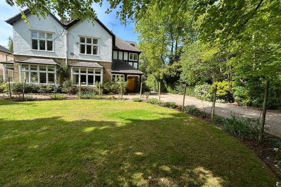 3430W 40 tv drama location house in Leeds period property garden.jpg