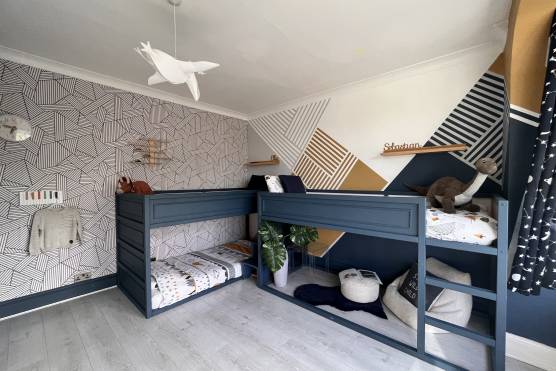 3436C 22 filming location house in Cheshire large kids bedroom