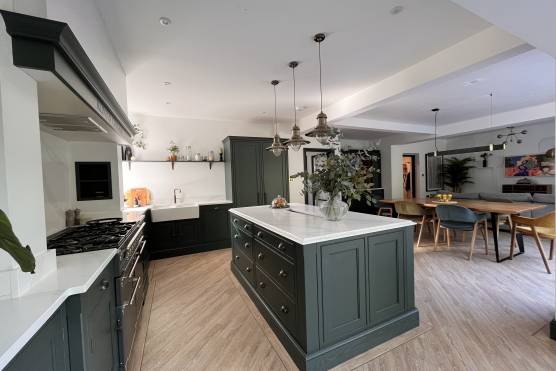 3436C 5 tv commercial location house in Cheshire stylish open plan green kitchen