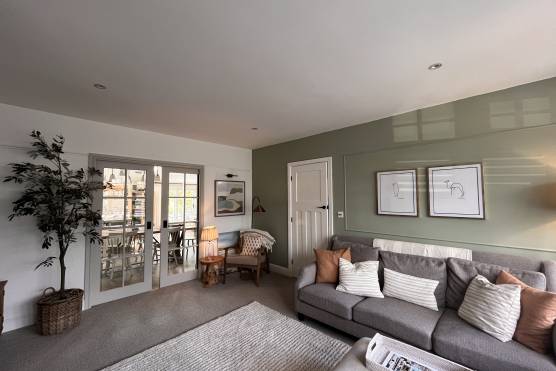 3437C 17 tv shoot location house in Cheshire large stylish living room