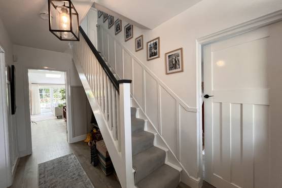 3437C 21 photo shoot location house in Cheshire stylish entryway and staircase