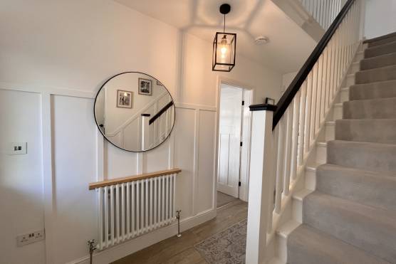 3437C 22 tv shoot location house in Cheshire stylish entryway and staircase